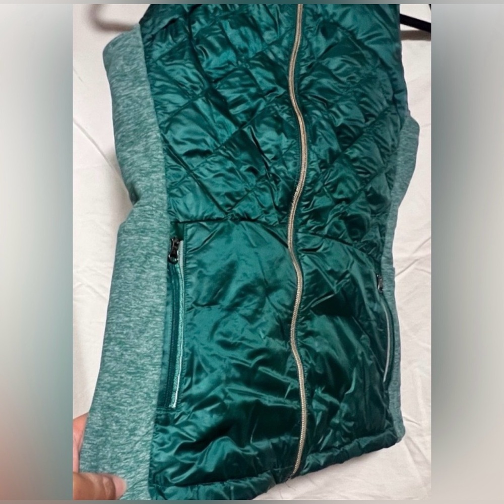 NEW Lululemon Down For A Run Quilted Goose Down Vest Winter Running Activewear - Picture 6 of 13
